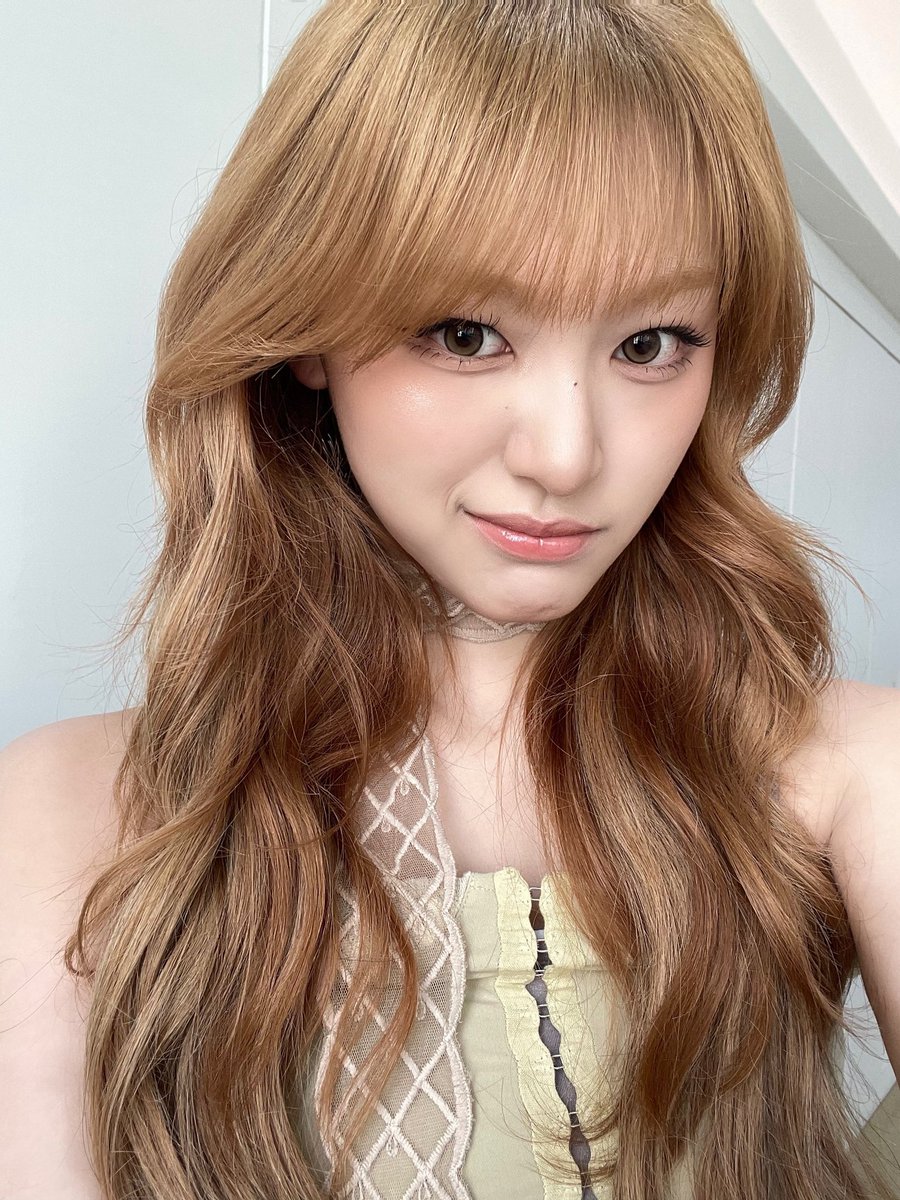 nyamiito tweet picture