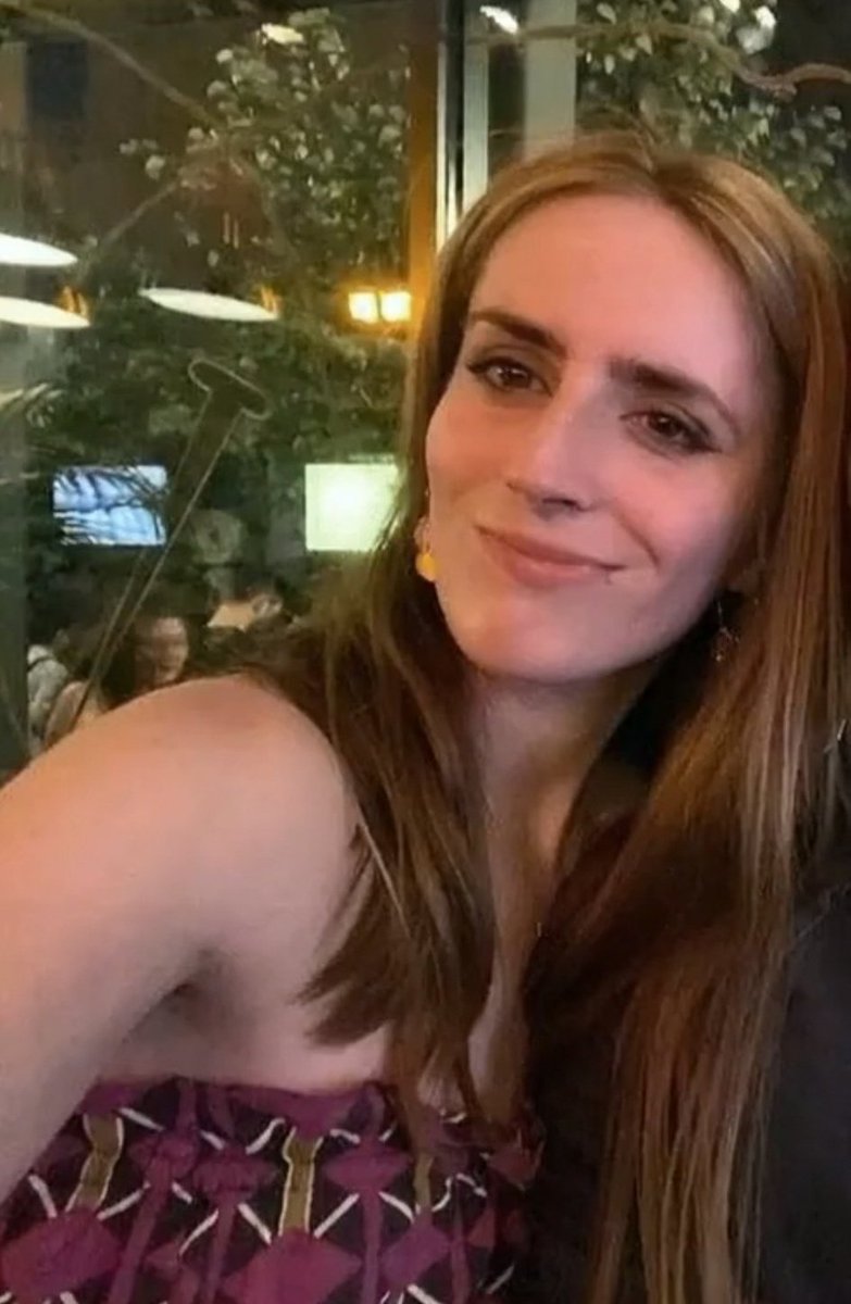 platoto63's tweet photo. Cual es tu honesta opinión sobre mi amiga Paula? 😁😆😈 https://t.co/eVN8XxbBKY