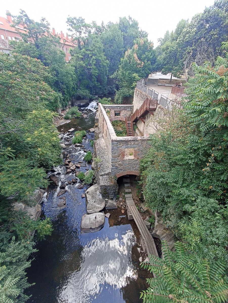 CepaSegovia's tweet photo. Recorriendo la Senda de los Molinos con los alumnos de Conocer Segovia II https://t.co/9ZvR1YpK4s