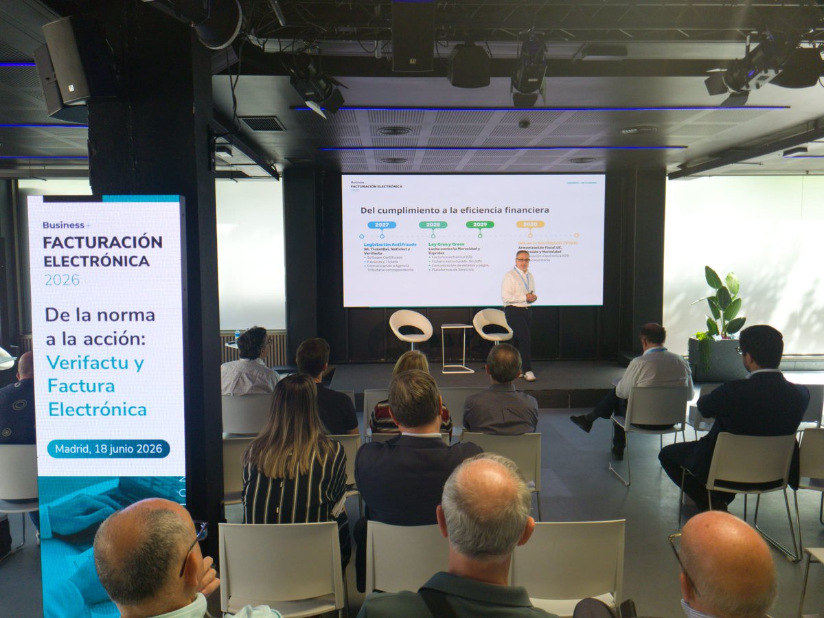 BusinessPlus_es's tweet photo. La factura electrónica no es un "trámite", es una palanca de eficiencia🚀📊 

Francisco Javier Marchan (@SageSpain) nos muestra cómo la automatización documental y la IA no solo ahorran tiempo, sino que mejoran el cash flow y dan visibilidad financiera en tiempo real https://t.co/s7Jc83PIoh