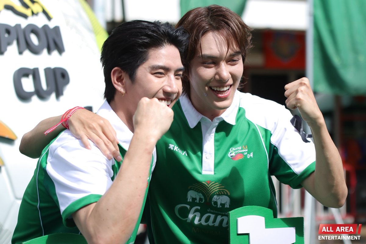 allarea_ent's tweet photo. "นานิ - ซี" ในงาน "ช้าง ยู-แชมเปี้ยน คัพ ปี 4" ⚽️✨️
 
NANI CHEERING CHANG UCHAMP
#hirunkit_

FOOTBALL VIBES WITH SEA 
#sea_tawinan 

#ChangUChampionCupปี4 
#ช้างเส้นทางสู่ฟุตบอลอาชีพ https://t.co/gbGq55YiBB