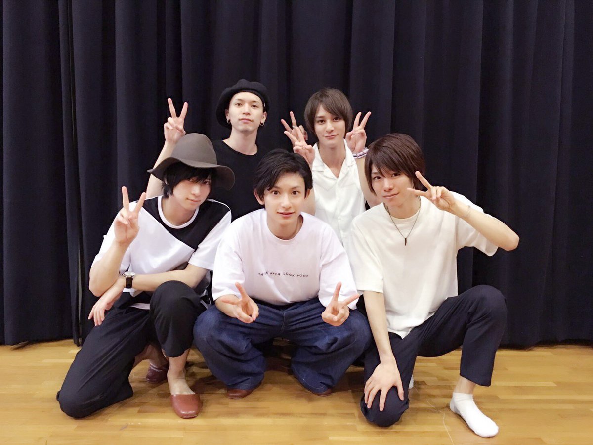 nattu515's tweet photo. #あんステ10周年
おめでとうございます！！
2017年のJOKから9年の月日が経ったけど、またこうして同じメンバーで
Requiem from Knightsをお届け出来ること、とても感謝しています。今の自分たちだからこそRKをお届けする意味があると思っているので、感謝の気持ちを込めてお届けいたします！ https://t.co/z4zMLt4CLw