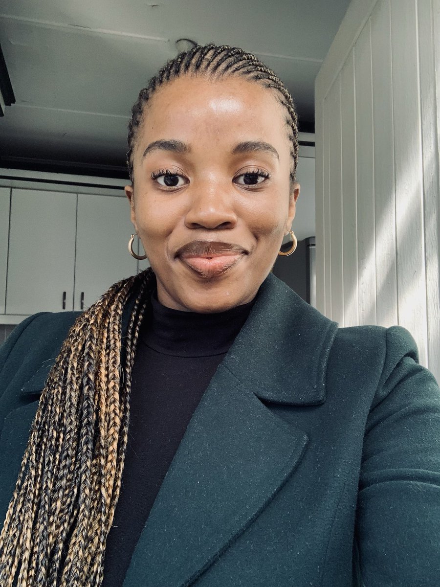 Buhleee_'s tweet photo. In case you haven’t seen a beautiful person today 🫧 https://t.co/1KOQkDDYSG