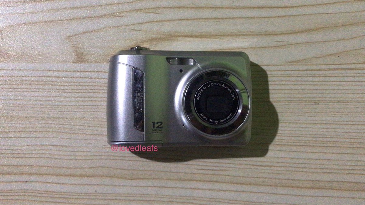 IovedIeafs's tweet photo. ⌞ wts lfb ph ⌝ ˎˊ˗

🂡 selling : 𝗸𝗼𝗱𝗮𝗸 𝗲𝗮𝘀𝘆𝘀𝗵𝗮𝗿𝗲 𝗰143 🎀
༝◞ 1,500  .ᐟ .ᐟ
༝◞  𝗶𝗻 𝘀𝗶𝗹𝘃𝗲𝗿  .ᐟ .ᐟ
༝◞ check replies for more info .ᐟ .ᐟ

𖤝 kodak easyshare c143 kiiikiii cam digital camera. https://t.co/qnFxnvvkyv