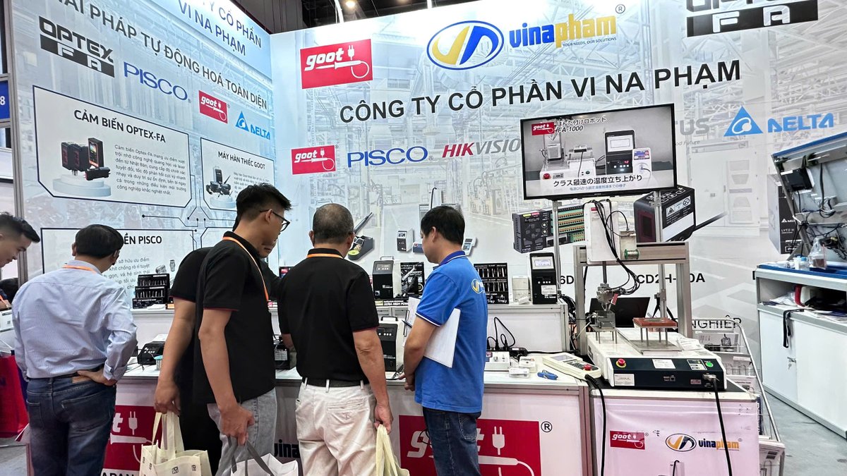 Taiyo_goot's tweet photo. 【海外展示会】ベトナムはホーチミンにて明日まで開催中の「VIMF Binh Duong」会場の様子を、現地代理店のVINAPHAM社より共有いただきました📸✨
たくさんのご来場誠にありがとうございます!
Thank you to all visitors who stopped by Booth 184 of Vi Na Pham JSC at VIMF Binh Duong today.
#goot https://t.co/KwLZPaqUFg