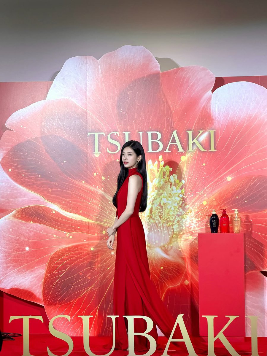 shuzkay's tweet photo. [📸] 260618 TSUBAKI 츠바키 
ㄴ SOOP instagram update with #SUZY 

“Today’s RED SUZY at the TSUBAKI 20th Anniversary Party”

#TSUBAKI #츠비키 https://t.co/Bgil41WVRl
