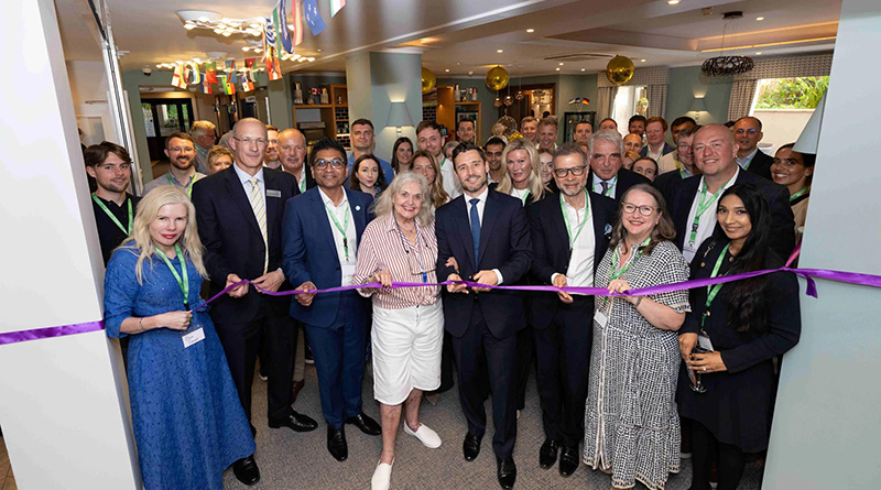 TheCarerUK's tweet photo. Wandsworth Care Home Hosts Mayor and Launch Event for Care Home Open Week - See the full story on The Carer's website. #Adult_Social_Care #Care #Care_Homes #News https://t.co/0MsmJmXdk3