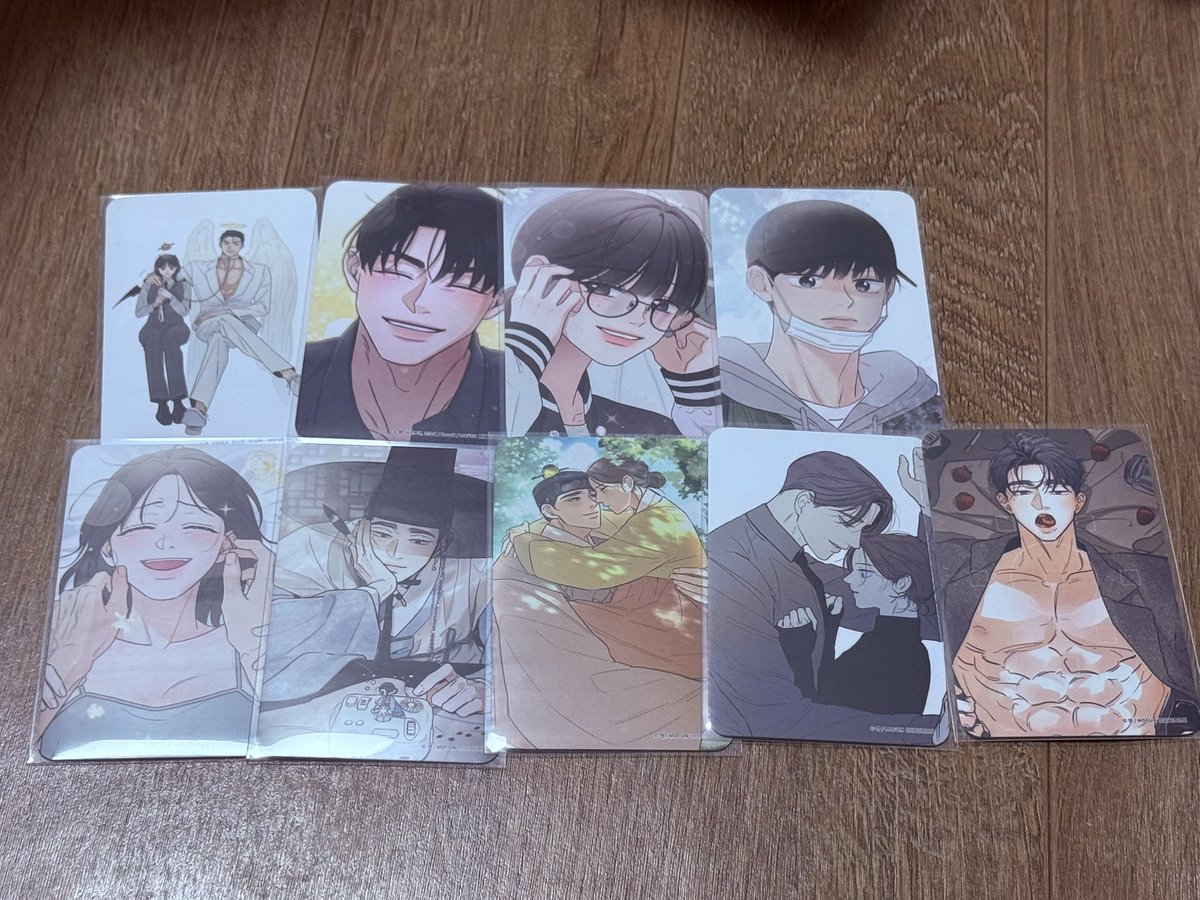 with_theseamind's tweet photo. 명 작가전 방문 포카 풀셋 ..!! 넘 예쁘다 .. 🥹 https://t.co/cQe0pcg2t7