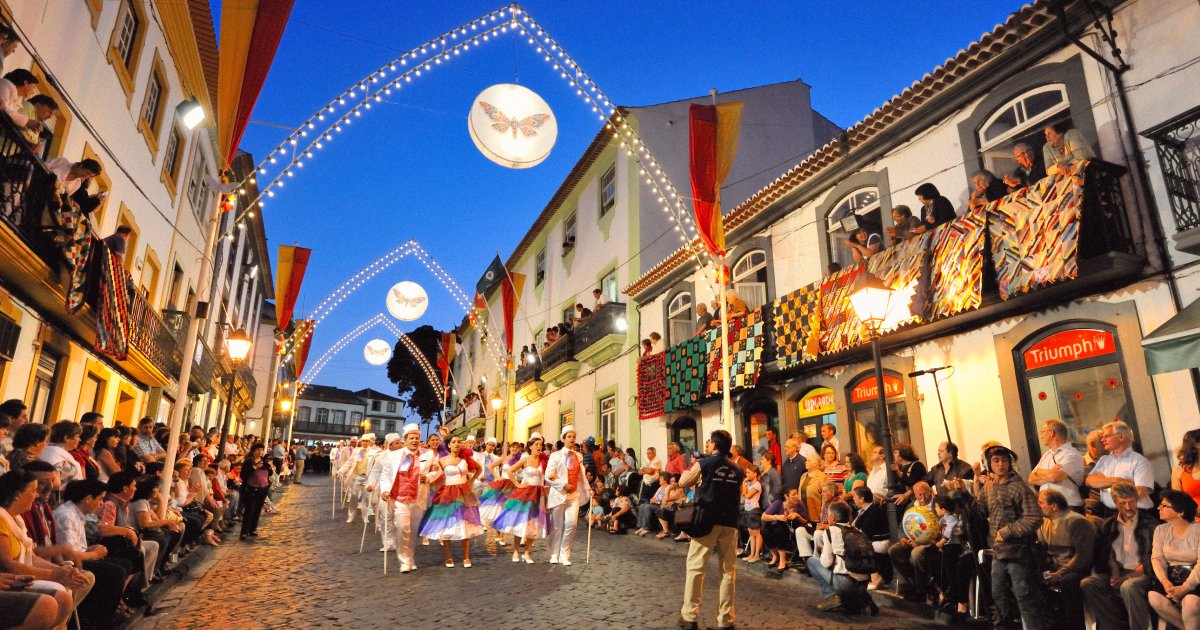 visitportugal's tweet photo. From 19 to 28 June, #Terceira #Island celebrates the #Sanjoaninas, bringing #culture, tradition, and gastronomy to the streets of Angra do Heroísmo, a #UNESCO World Heritage city.
https://t.co/BCM59OGIK1 
#visitportugal #Portugal #Azores https://t.co/q1udPpc1IJ