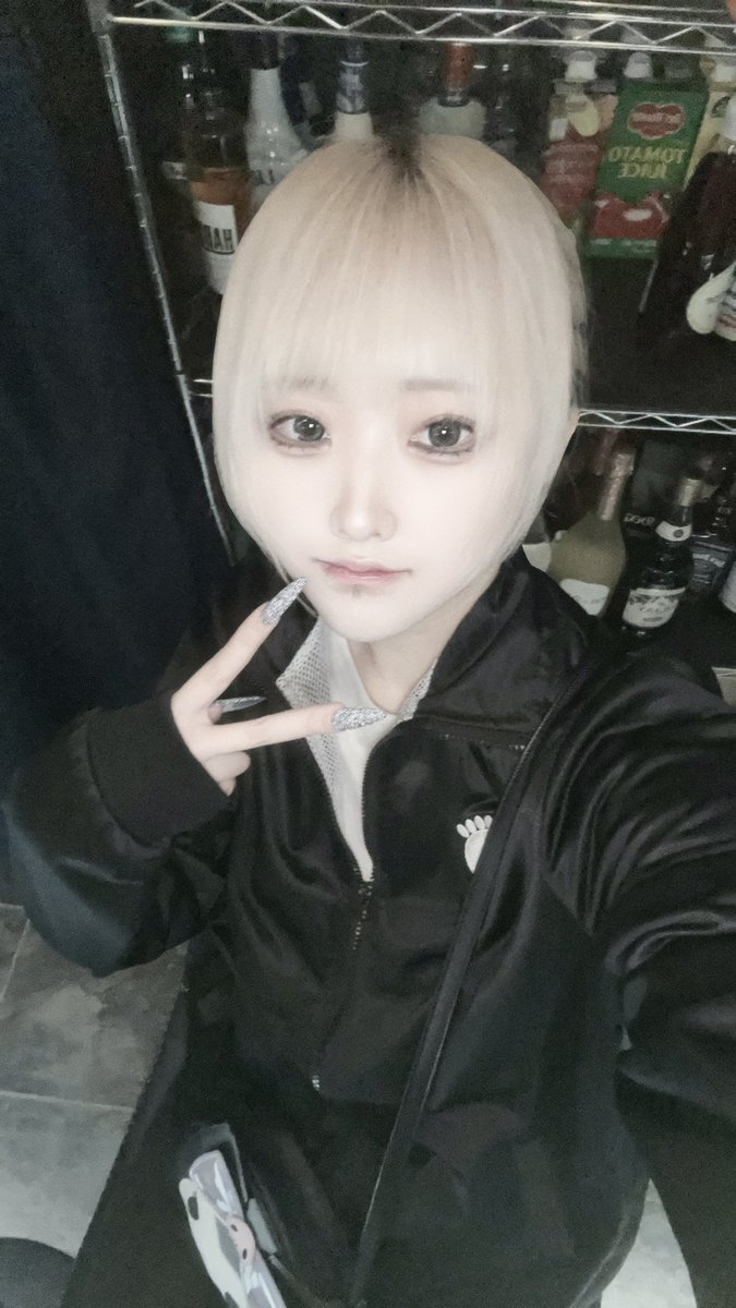 nyairis00's tweet photo. おはにゃる𑁊^.  ̫ .^𑁊

よく行く店の姉さんに髪ピンクやめちゃったんですか？？って聞かれて人間に認知させる事に弱すぎる私はキョドり散らかしてしまいました、、陰、、、

本日24時まで❕
よろしくお願いします^._.^ b

 #コンカフェ  #アニメ  #西川口 https://t.co/GjoIkIB0iL