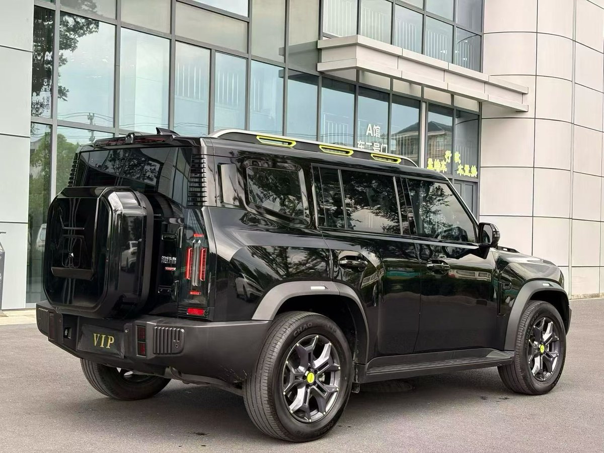 FumanTrading's tweet photo. 16.500.000 Fcfa sous douane

Jetour Traveler 2.0t 2024 4x4, toit ouvrant automatique, sièges électriques, peinture d'origine sans rayures et seulement 25000 km au compteur. Idéal pour ceux qui ont besoin d'une transmission à quatre roues motrices. Également disponible en gris. https://t.co/xf4gOwYlyY