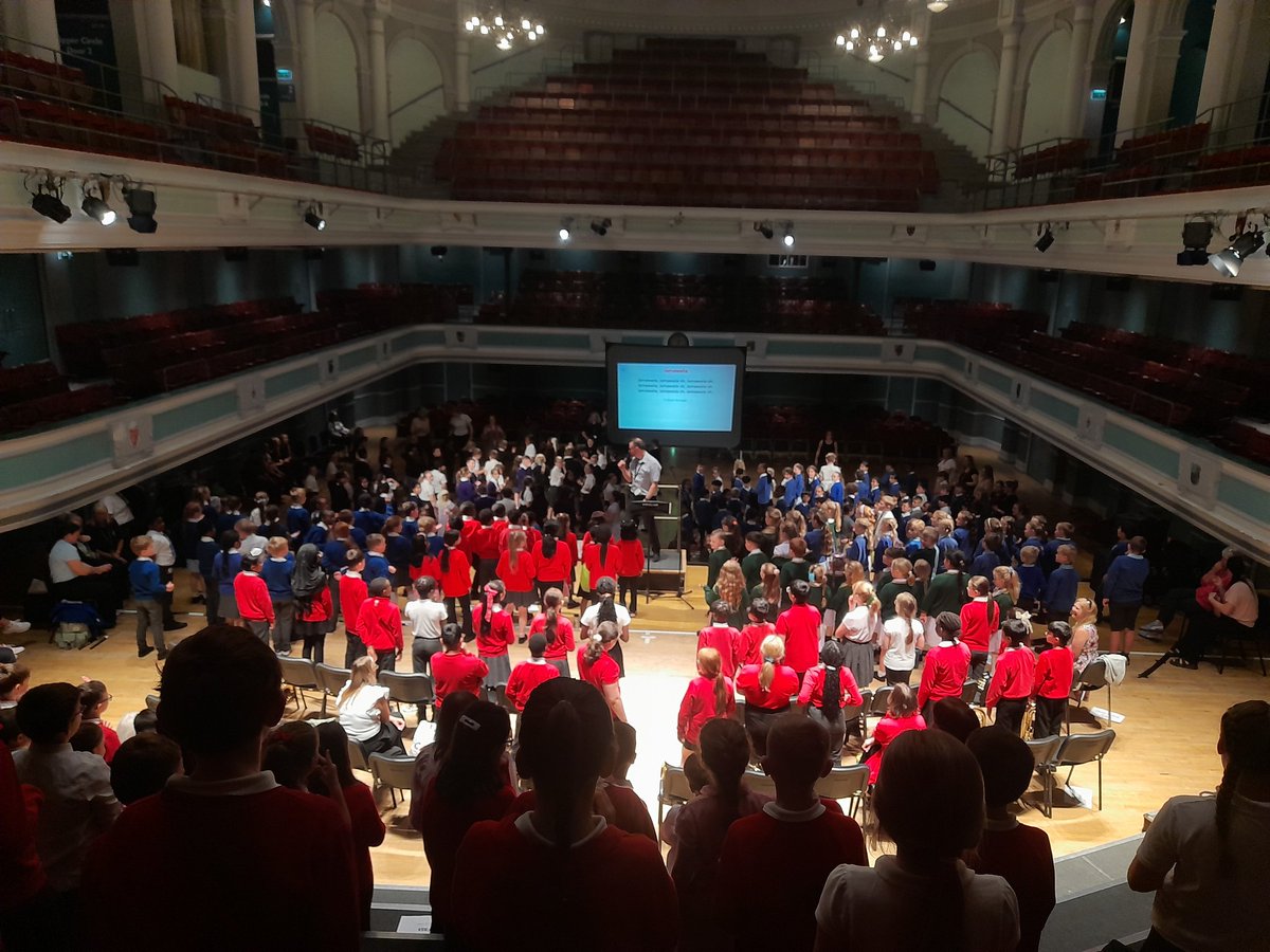 StokeCMS's tweet photo. Hundreds of children who have taken part in WCET Instrumental Teaching this year are getting ready for today's first Celebration Concert 🎶 @SoTCityCouncil @StokeLearning @tmpartnership @StokeCreates @stokeculture @ArtsConnectWM @emsstaffs https://t.co/JtBspbGuQ1