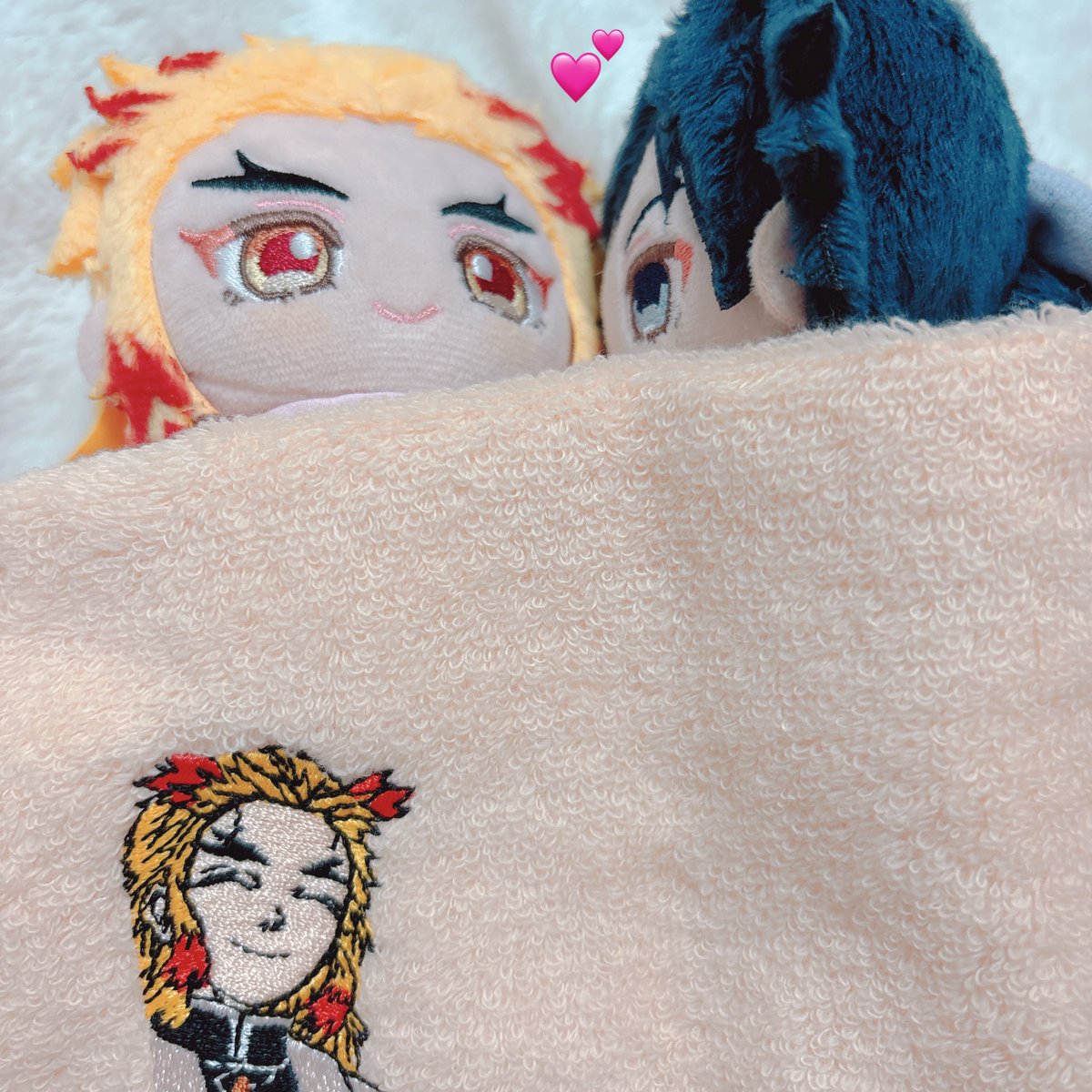 anzcngy's tweet photo. 今日ｽﾞｧﾝｼｮ行ったら🔥🌊のハンカチ売ってて思わず買ってしまった ｱﾗ⁉️ぎぅﾁｬも🔥さんのやつがいいの🥺❓ https://t.co/cCeW4azpLs