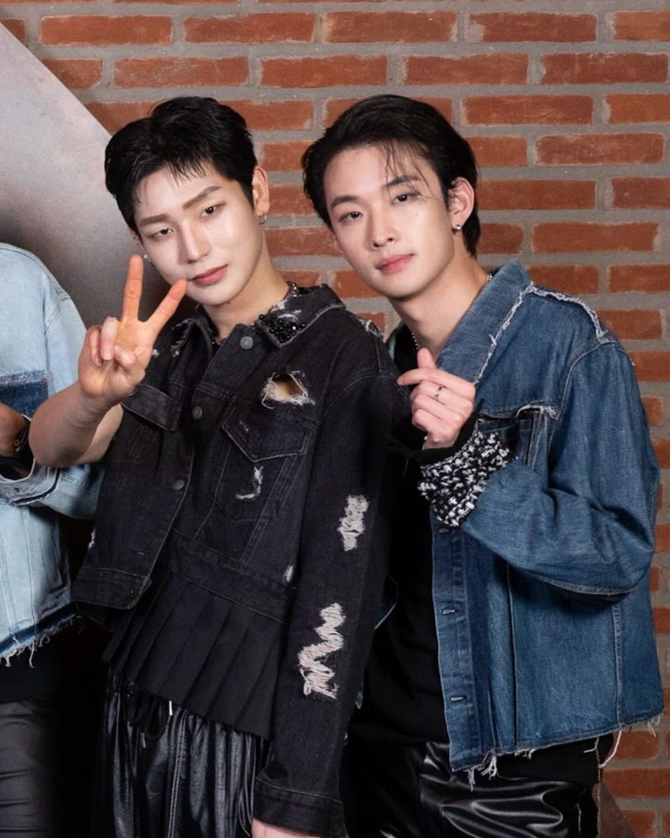 2Zmedia's tweet photo. ❮ #2Z ❯  

Bumjun &amp; Hojin

📸 https://t.co/1vnXmMXI02 https://t.co/QSgtP6lPvh