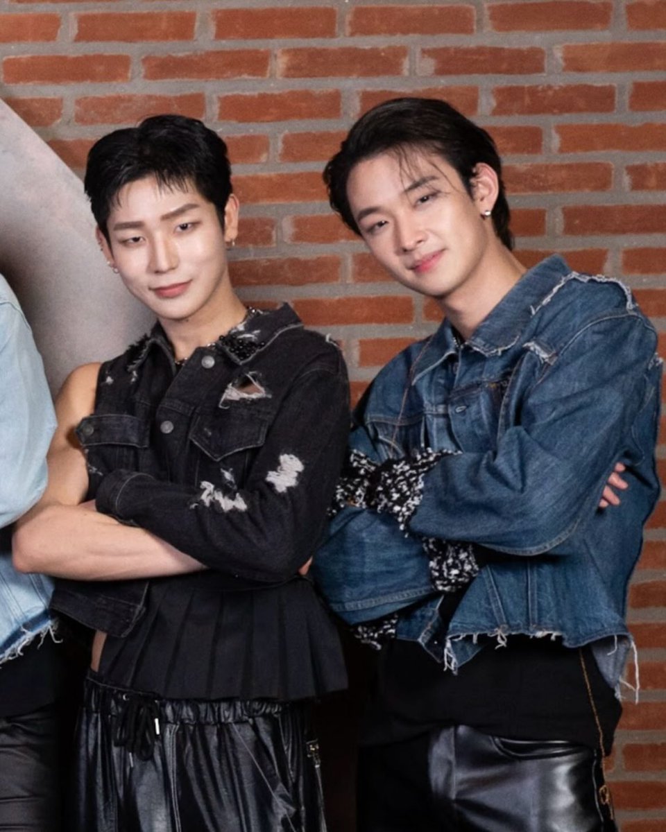 2Zmedia's tweet photo. ❮ #2Z ❯  

Bumjun &amp; Hojin

📸 https://t.co/1vnXmMXI02 https://t.co/joEy5aM9qm