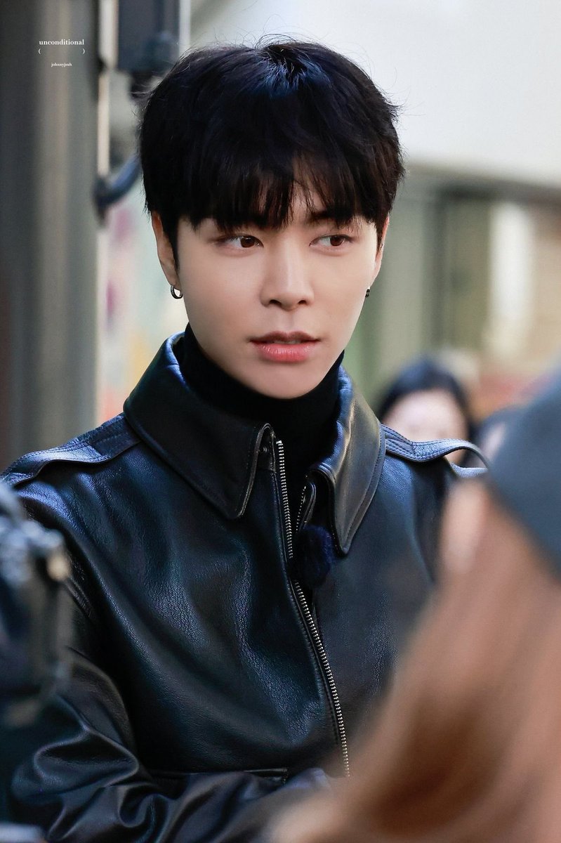 ppnnuuqq's tweet photo. หล่อwa https://t.co/Zk0dgMEYtw