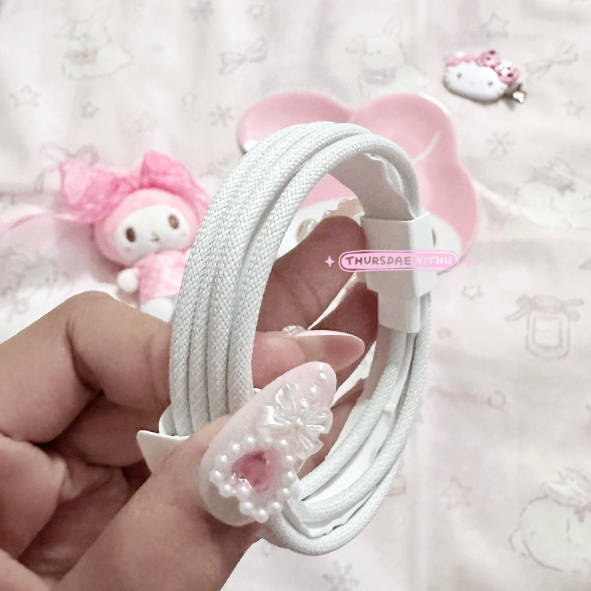 thursdaewithu's tweet photo. 💖‼️ ขาย ‼️💖

สายชาร์จ หัว type-c + type-c
ของใหม่มือ 1 ไม่เคยใช้งานนะคะ
เป็นสายชาร์จ จากกล่อง Airpods pro2 ค่ะ
(สายตัวเดียวกันกับที่ช็อปขาย 790.- ค่ะ)

💖 ปล่อย : 490.- รวมส่งด่วนค่ะ
💖 สนใจสั่งซื้อทักแชทได้เลยค่า 🙇🏼‍♀️

#iphone #สายชาร์จไอโฟน #ส่งต่อสายชาร์จไอโฟน #ส่งต่อสายชาร์จ https://t.co/90eFY3ocm5