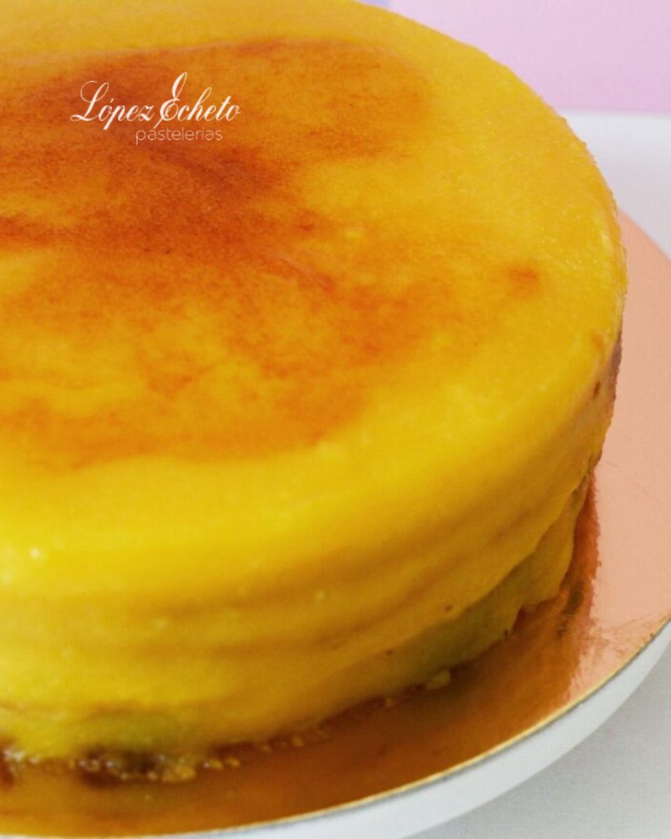 LopezEcheto's tweet photo. La tarta de yema es sin duda uno de los pasteles favoritos de nuestros clientes. ¿Y tú? ¿También eres fan de la tarta de yema?

➡️ Encargos a través del teléfono 📲 922 250 629, el email 📩 encargos@lopezecheto.com o el formulario web en 💻 https://t.co/sNN9RCMaZ1 https://t.co/gZh1rGBtMU