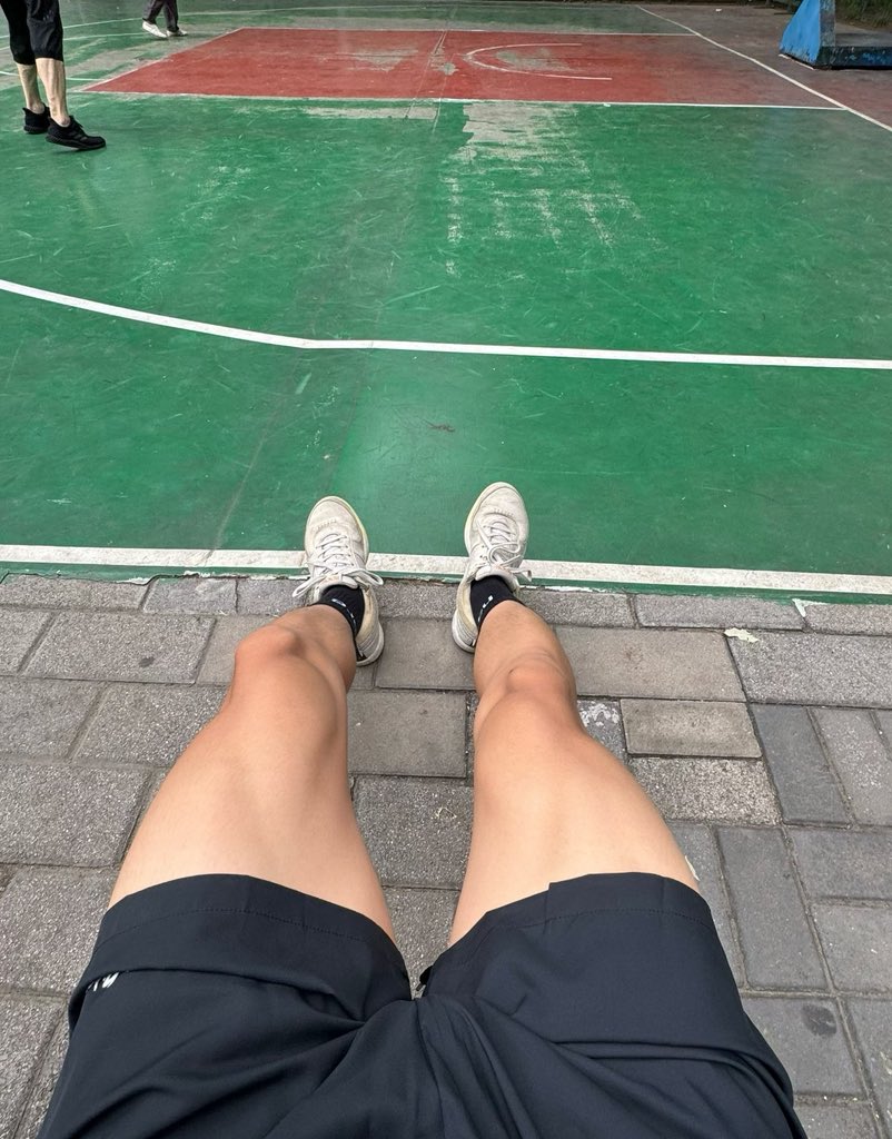 JinFeng80415's tweet photo. 沈阳有吗 #沈阳 #沈阳男大 https://t.co/MNKXEhISn4