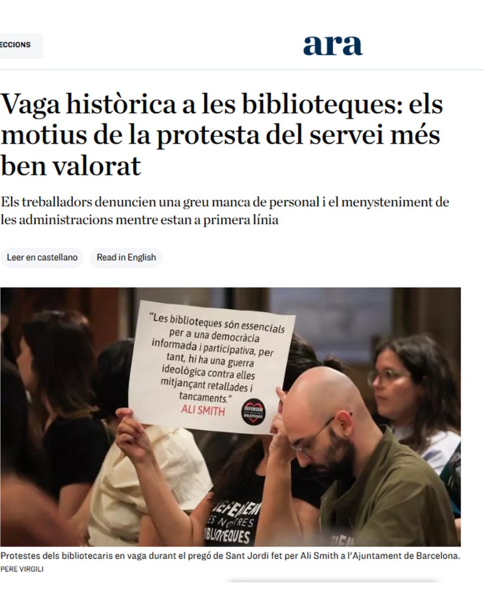 cobdc's tweet photo. El diari ARA analitza les causes de la vaga històrica a les biblioteques públiques i els reptes que afronta el sector.

Entre les veus recollides hi ha la del president del COBDC, F. Xavier González (@fxvierglezcudr), que assenyala que l'origen de molts dels problemes actuals és la manca de reconeixement de les bibliotecàries per part de les administracions, malgrat ser professionals imprescindibles per garantir el lliure accés a la informació, al coneixement i a la cultura.

Des del COBDC es reivindica el reconeixement explícit de la professió com a tècnica superior, en igualtat de condicions amb altres professions de l'àmbit documental, una adaptació pendent des de la reforma universitària derivada dels acords de Bolonya.

La manca de reconeixement professional, uns salaris baixos i unes condicions laborals que sovint dificulten la conciliació familiar són factors que expliquen la manca de vocacions i les dificultats per cobrir places. Alhora, són part de l'origen de les reivindicacions laborals que el sector ha expressat els darrers mesos. Una realitat que les administracions han d'afrontar de manera decidida si es vol preservar i reforçar un dels serveis públics més valorats per la ciutadania.

Llegiu l'article a: https://t.co/nnENLBdH2P