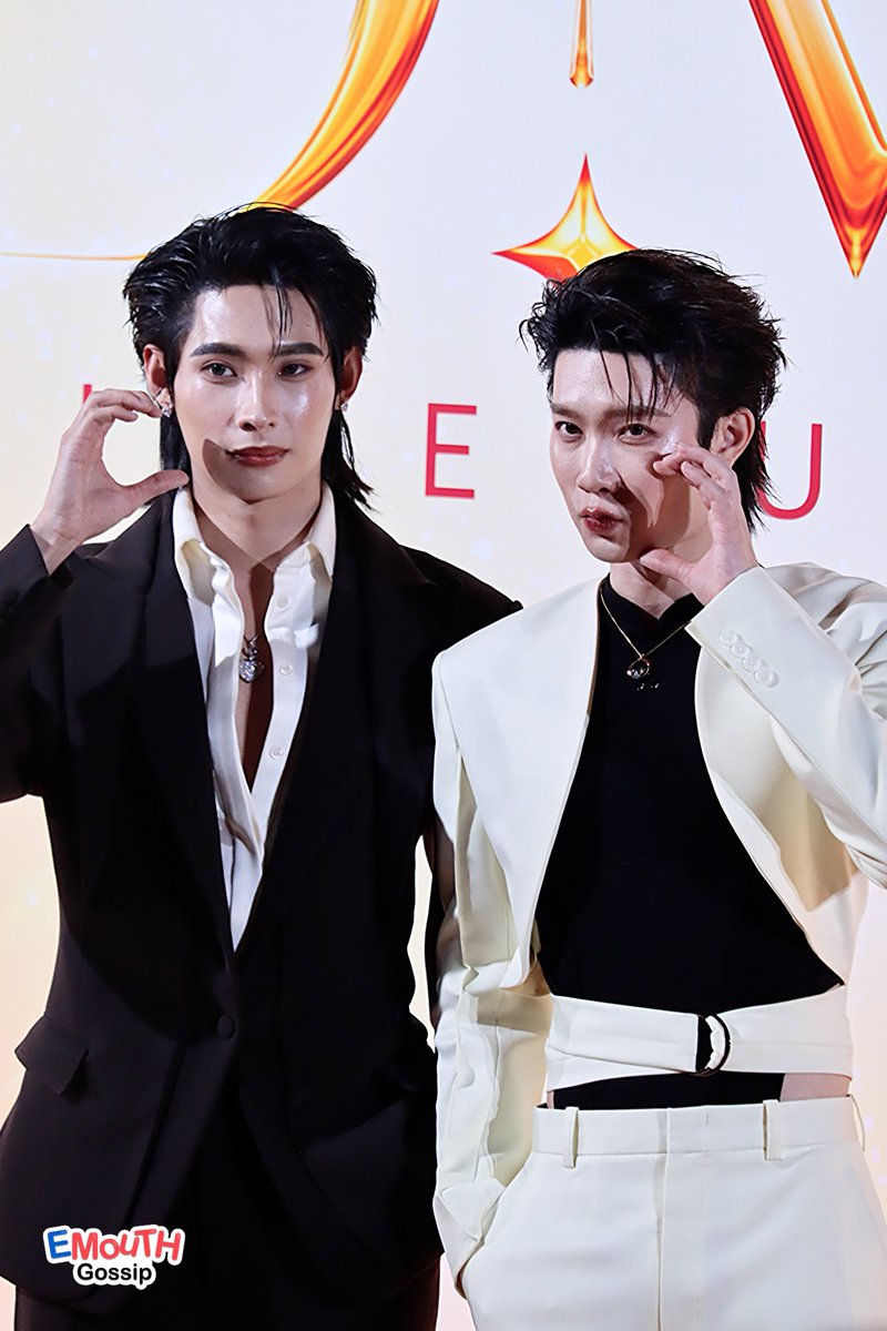 EM_Gossip's tweet photo. ออร่าเปล่งประกายมากวันนี้ !! 🥹✨ #ติวเตอร์ยิม ร่วมเดิน Golden Amber Carpet ก่อนเริ่มงาน DMD LINE UP 2026 “THE RISE CONTINUES” 💛🫶🏻

TUTORYIM LINE UP 2026
#DMDLINEUP2026 
#TutorKrp #Mynameis_yim #TutorYim https://t.co/iHPwvO9gu0