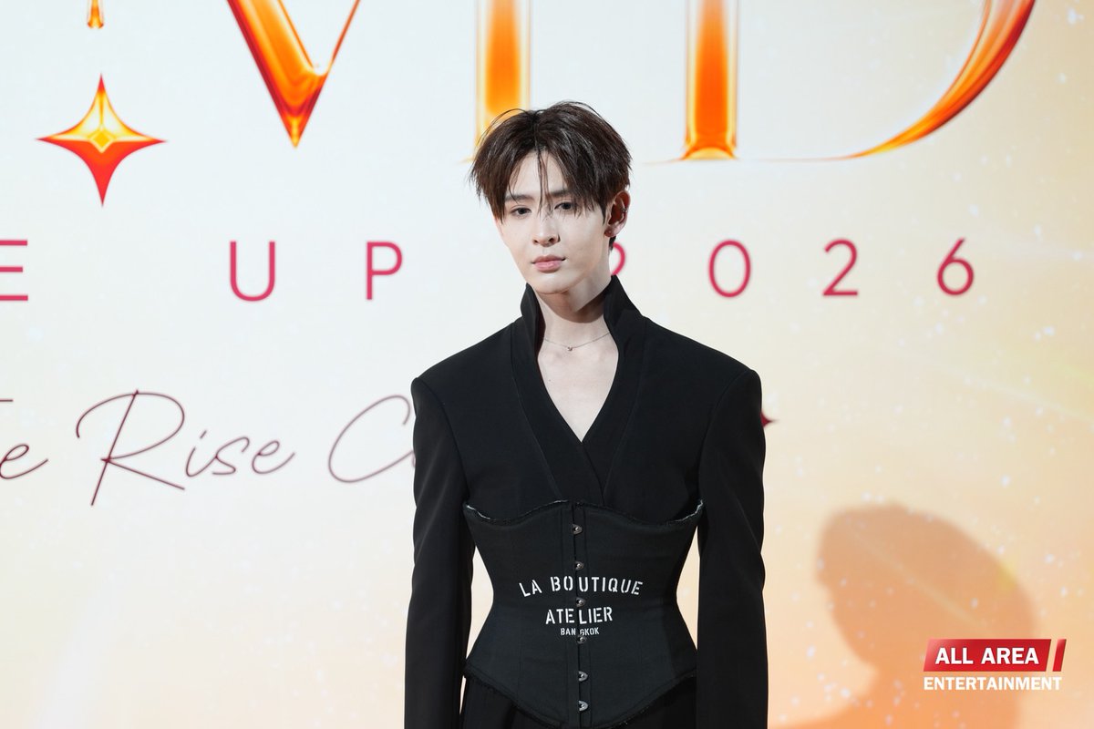 allarea_ent's tweet photo. "เจมส์ ศุภมงคล" ร่วมเดิน GOLDEN AMBER CARPET ในงาน 
DMD LINE UP 2026 “𝗧𝗛𝗘 𝗥𝗜𝗦𝗘 𝗖𝗢𝗡𝗧𝗜𝗡𝗨𝗘𝗦” 

DMD THE RISE CONTINUES
JAMESSU X DMD RISE UP 2026
#JamesSu
#DMDLINEUP2026 https://t.co/2E22k9IfcL