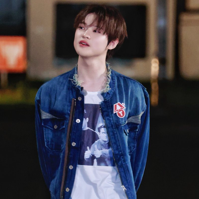celeb_wish_list's tweet photo. ❏ WHO : #NCTDREAM #엔시티드림 #천러
❏ WHERE : 중국 예능
❏ BRAND : #RSSC #알에스에스씨
❏ ITEM : STRIPE MIXED DENIM TRUCKER JACKET - DENIM
❏ 출처 : 팬X Strawberry CL https://t.co/0n3BetMwgz