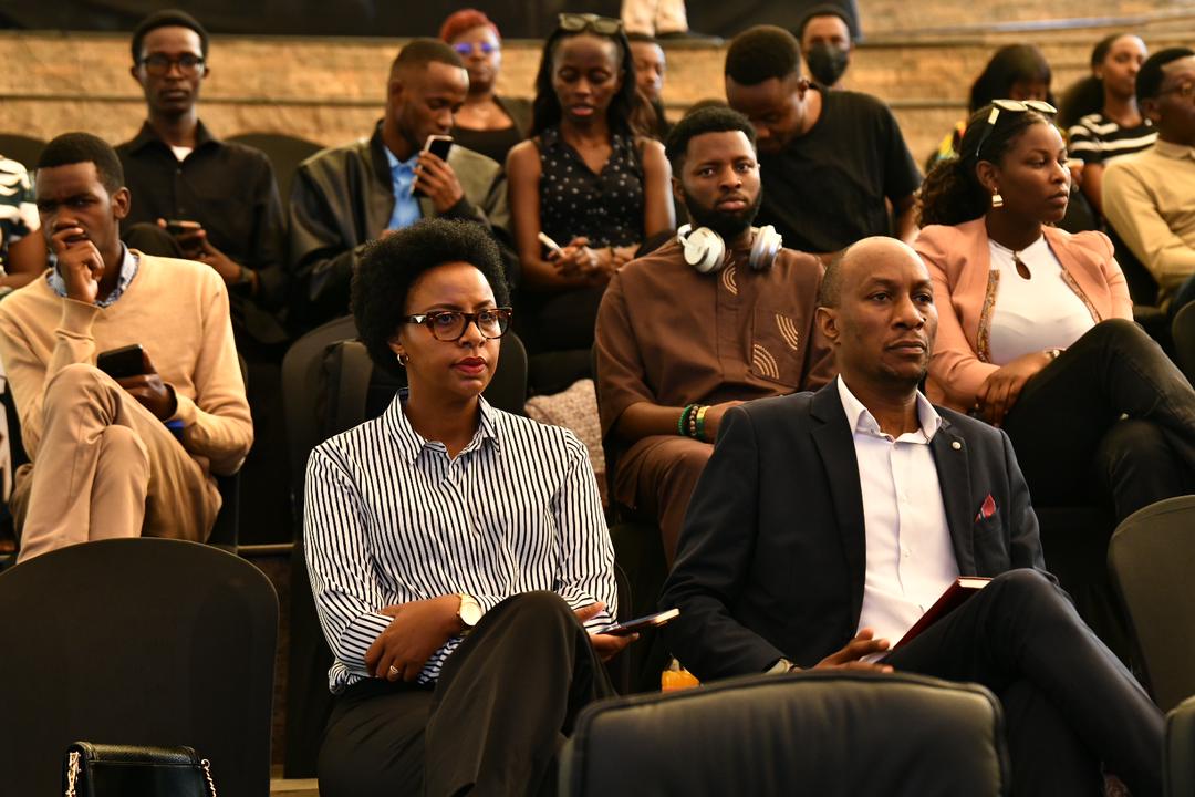 MukamaNins28293's tweet photo. Honoured to be part of the International Day for Countering Hate Speech at the Kigali Genocide Memorial. Together, we say NO to hate speech and YES to unity, respect and peace🇷🇼 @visionjeunesse2 @Unity_MemoryRw
@UNDP #NoToHateSpeech #DigitalPeaceAmbassadors https://t.co/dq0F35ABFK