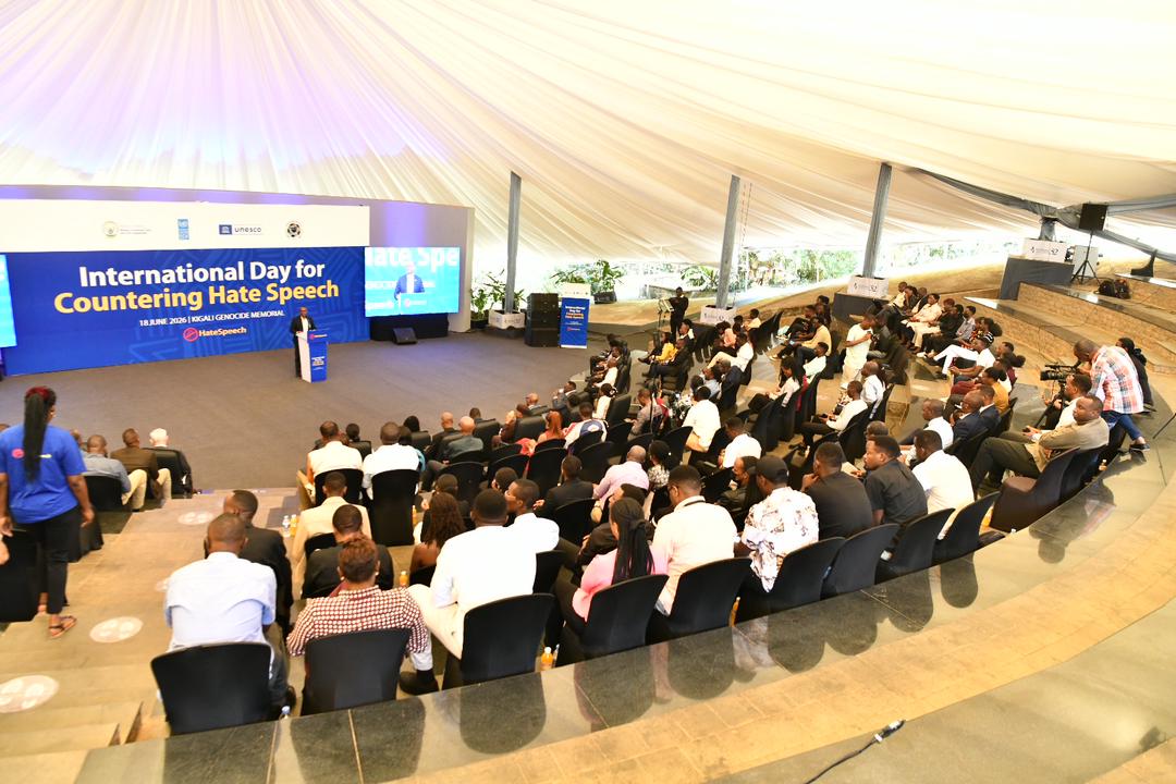 MukamaNins28293's tweet photo. Honoured to be part of the International Day for Countering Hate Speech at the Kigali Genocide Memorial. Together, we say NO to hate speech and YES to unity, respect and peace🇷🇼 @visionjeunesse2 @Unity_MemoryRw
@UNDP #NoToHateSpeech #DigitalPeaceAmbassadors https://t.co/dq0F35ABFK