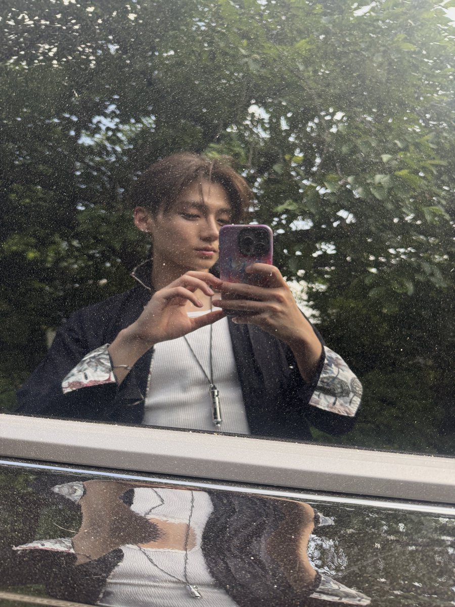 leowonhourly's tweet photo. lovestagram never stops https://t.co/utEzTA3YAJ