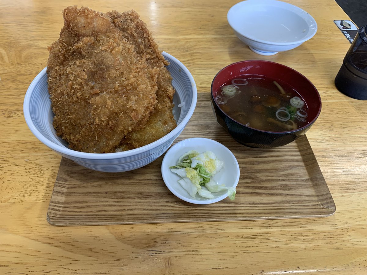 takeumagame's tweet photo. わらじかつ https://t.co/1nQUeTIQ4V
