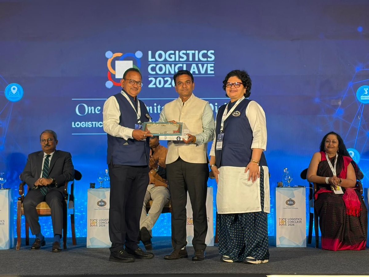 Cargoconnect_'s tweet photo. At the #𝐈𝐧𝐝𝐢𝐚𝐋𝐨𝐠𝐢𝐬𝐭𝐢𝐜𝐬𝐂𝐨𝐧𝐜𝐥𝐚𝐯𝐞𝟐𝟎𝟐𝟔, Panel 4 explored how progressive policy frameworks can transform physical infrastructure into a seamless, interoperable, and future-ready logistics ecosystem.

#LogisticsPolicy #CARGOCONNECT

@JNPort  @shipmin_india https://t.co/bVjTjXrKAY