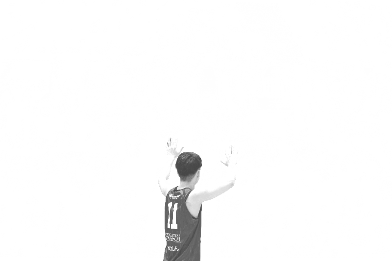 brave_thunders's tweet photo. 米須選手の視線の先は...？画像をタップして確認 https://t.co/Jb8JFEYksz