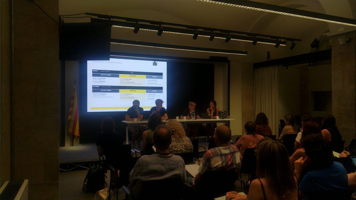 cultpopular_cat's tweet photo. Podeu seguir en directe la presentació: 'Cultura popular, accessibilitat i drets culturals. Com fem la cultura popular més accessible, diversa i oberta a tothom?' 👇
https://t.co/7QXDAJs4hO
#BP_culturapop #CulturaPopular https://t.co/rojpsrmq6J