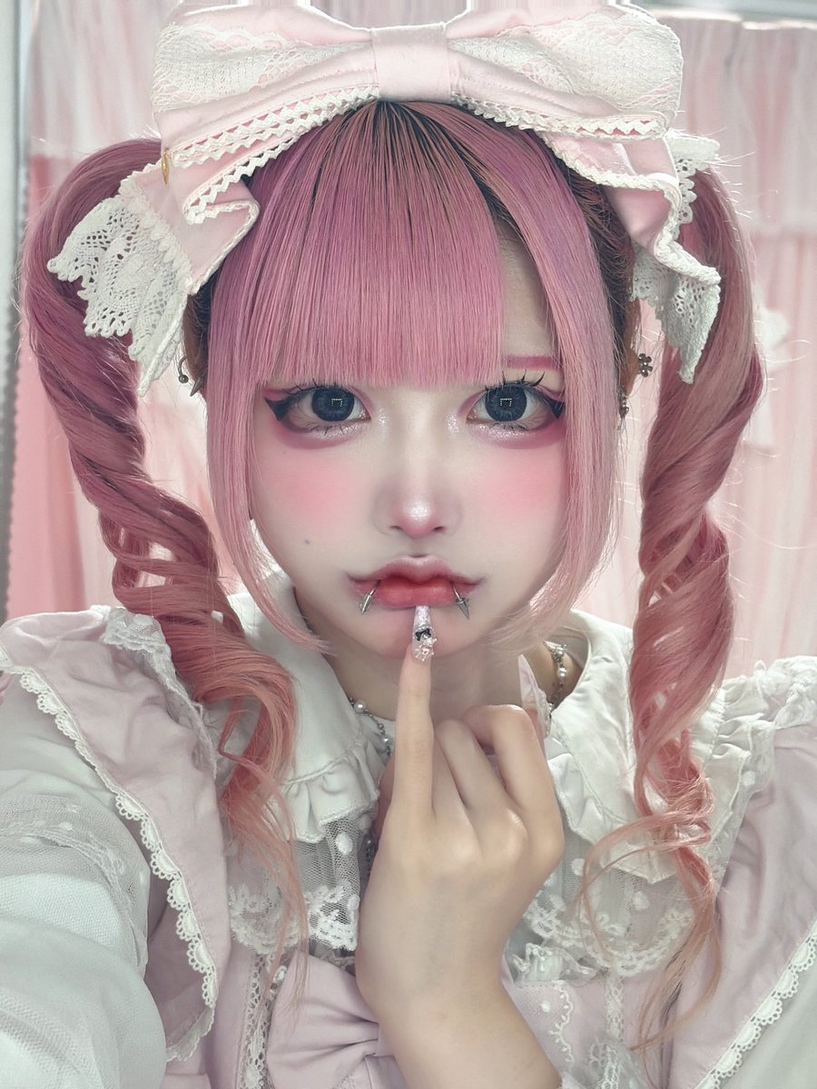 uin2218's tweet photo. じっ https://t.co/matFPQNxrJ