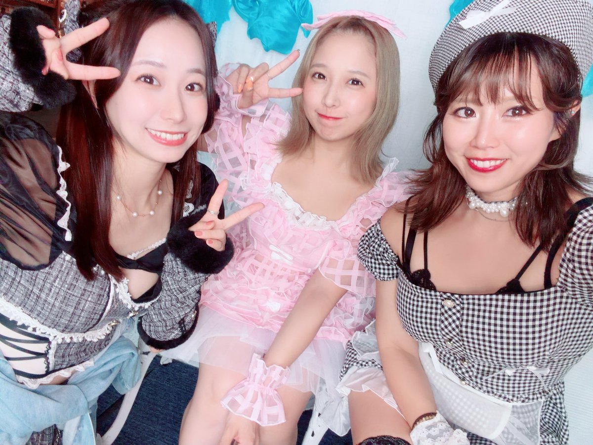 iResort_ueno's tweet photo. オープンしました🫶❤️

キラナのカラオケ・ライブVOL115
cafe &amp;bar
18:30~22:30
LO22:00

♡キラナ @kirana0717
♡加藤いくみ @kato_ikumi
♡寿春歌 @8ktbk_hrk10
♡織原レイ @rei_orihara 20時〜

6月限定衣装👗
ライブタイム3回🎤
皆様のご帰宅お待ちしてます🙇‍♀ https://t.co/XNrXxN9b87