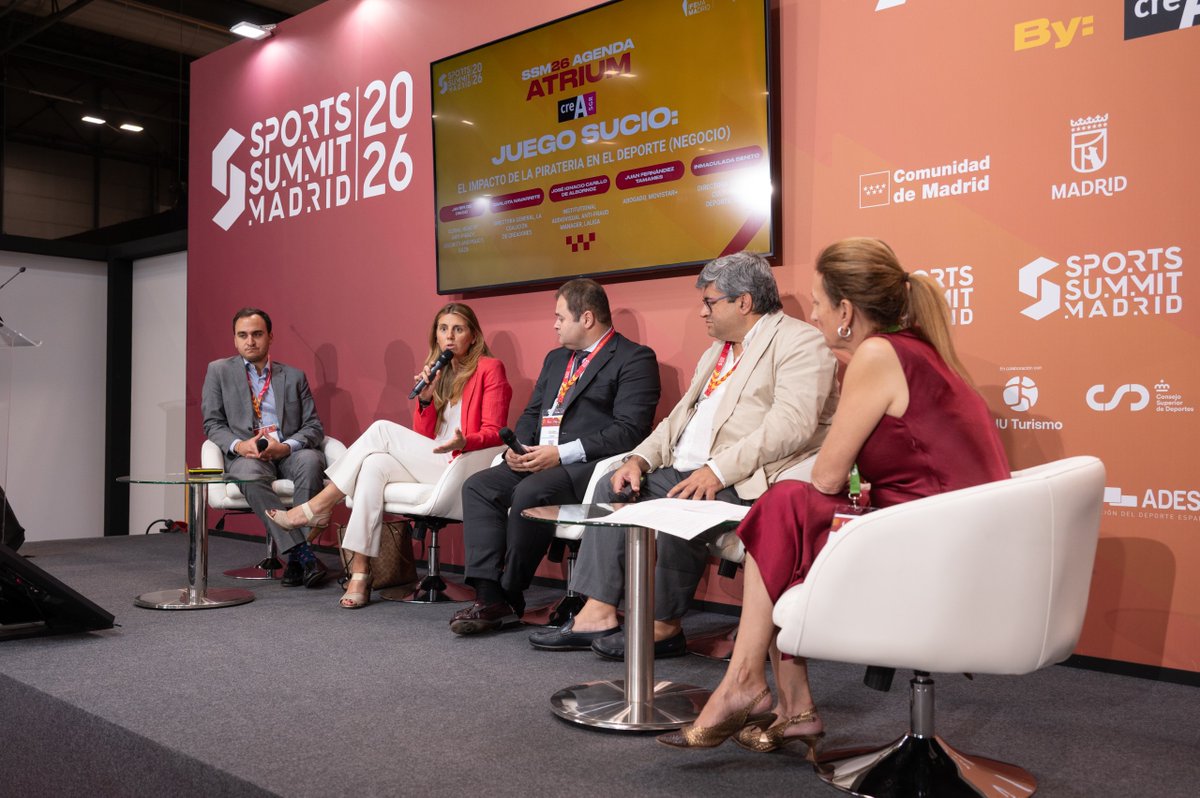 LaLigaCorp's tweet photo. 🎙️LALIGA participa en @sportssummitof en tres paneles centrados en la lucha contra la piratería en la industria deportiva.  

⚖️ Perfiles clave dentro de LALIGA abordaron la lucha contra esta lacra, de la mano de grandes empresas y organizaciones como @NAGRAKUDELSKI, @Telefonica, @CEOE_ES, @DAZN_ES o @EGEDA_Comunica, analizando los desafíos legales, económicos y audiovisuales que plantea esta amenaza para el deporte y la industria del entretenimiento.