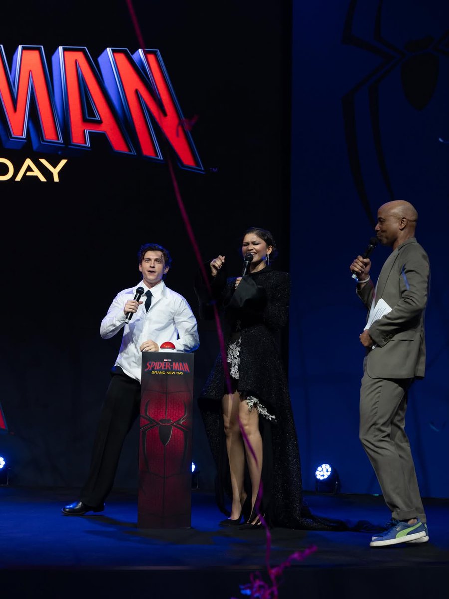SonyPicturesFr's tweet photo. C'est un tout nouveau jour à Amsterdam. 🇳🇱 🕷️
Réservez vos places pour #SpiderManBrandNewDay, le 29 juillet au cinéma ➡️ https://t.co/b4oHvfQ4h9 https://t.co/xGxcTZRfsT