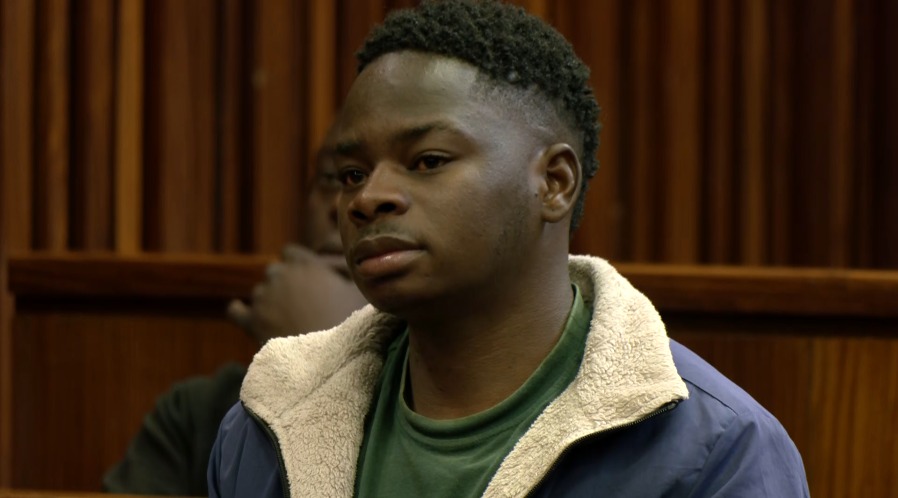 SABCNews's tweet photo. [IN PICTURES] Armindo Pacula, the alleged shooter of DJ Warras and Victor Majola, the alleged orchestrator of the assassination appeared briefly before the Johannesburg High Court this morning. 
📷: SABC News https://t.co/Ndh6AZmmuN