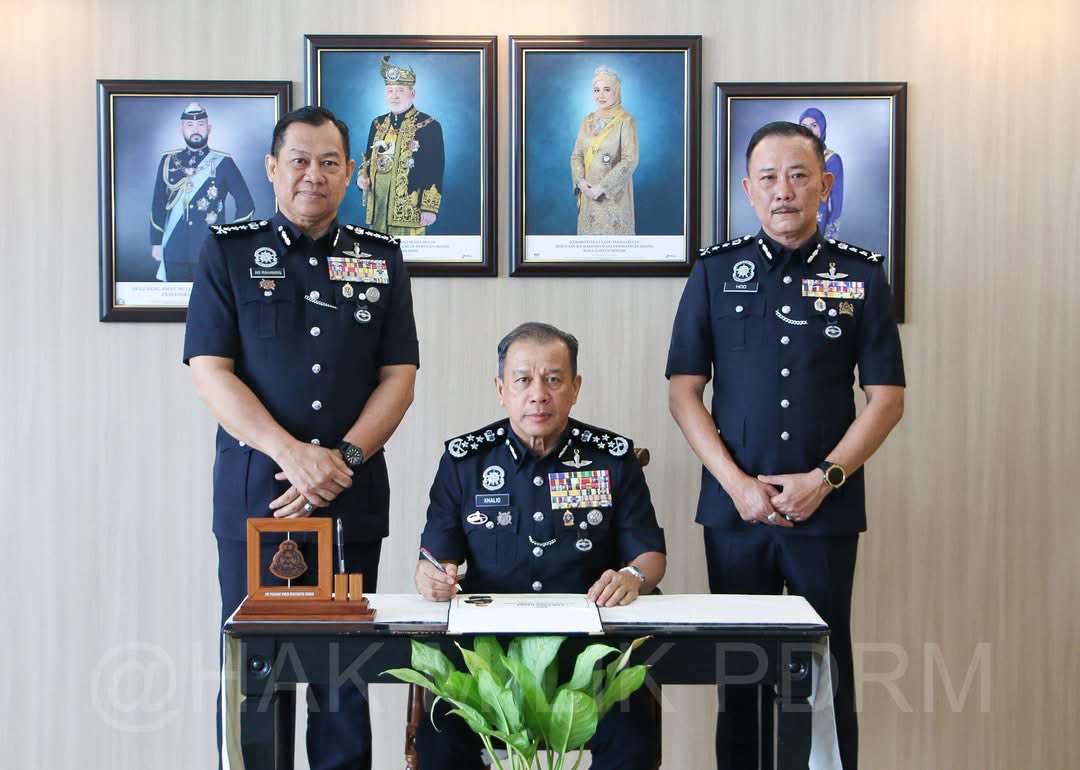 PDRMsia's tweet photo. KPN HADIR MESYUARAT TAWP BILANGAN 1 TAHUN 2026

Bacaan lanjut menerusi pautan berikut,
https://t.co/1eMHyMclUL

Sumber gambar: Pusat Media IPK Johor https://t.co/cB5px1Maq8