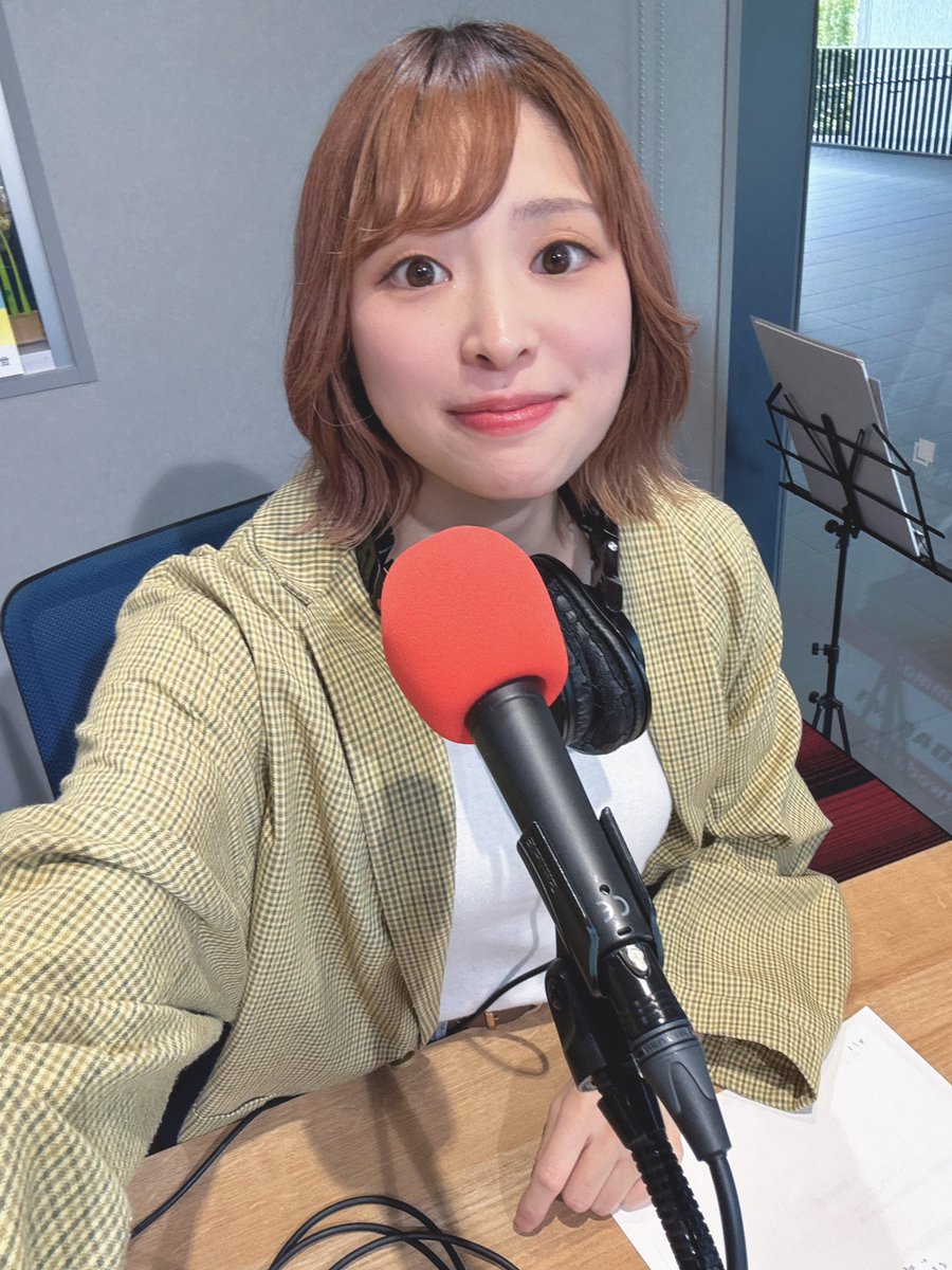 HarusanFlower's tweet photo. \ 出演情報🗣️ /

レインボータウンFMの音楽番組『Radio JUKEBOX』内のコーナー
『The Soundtracks』に出演させていただきます。
https://t.co/508usYOPPk
⏰7月10日(金)12:30〜12:40

何度かご縁いただいておりますが、今回は！遂に！！˗ˏˋ生放送ˎˊ˗です！！わくわくしております。
限られたお時間ですが、お時間合えばぜひご視聴ください。♩ᐧ༚̮ᐧ

【視聴方法🎧】
都心・ベイエリアはFM88.5MHz
全国の皆様はスマホアプリ「リスラジ」で「レインボータウンFM」を選局
https://t.co/BGJOYHM9hS
※アーカイブ配信はありません。