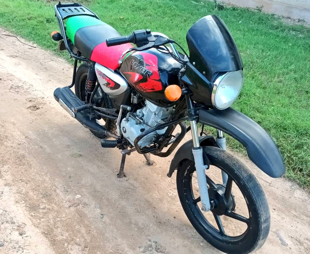 Eng_Matarra's tweet photo. #Tshs 1,550,000/=

BOXER DOMO LA MAMBA 🔥🔥

REG" #EEA

▪️Cc. 125
▪️Gear 5
▪️Starter jino moja
▪️Engine Haijaaguswa
▪️Full Documents ✅️

IPO DAR (Mikoani Tunasafirisha kwa Uaminifu)

CALL/WHATSAPP-0719542184 https://t.co/MwCbkGnKVd
