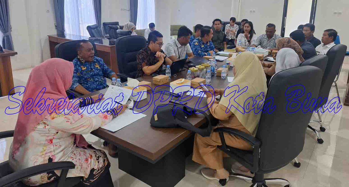Setwankotabima's tweet photo. Rilis 
Kegiatan DPRD Kota Bima
Kamis, 18 Juni 2026

Tindak Lanjuti Aksi BEM Universitas Mbojo, DPRD Kota Bima Ungkap Akar Kelangkaan LPG 3 Kg

Lanjutbaca ;https://t.co/nZv8jD9g0t

📸 Foto / 🖋️ Editor: dian
 ✍️ Adm:@Setwankotabima 
 📰 Sumber:Sekretariat DPRD Kota Bima https://t.co/hjIk9QYvFc