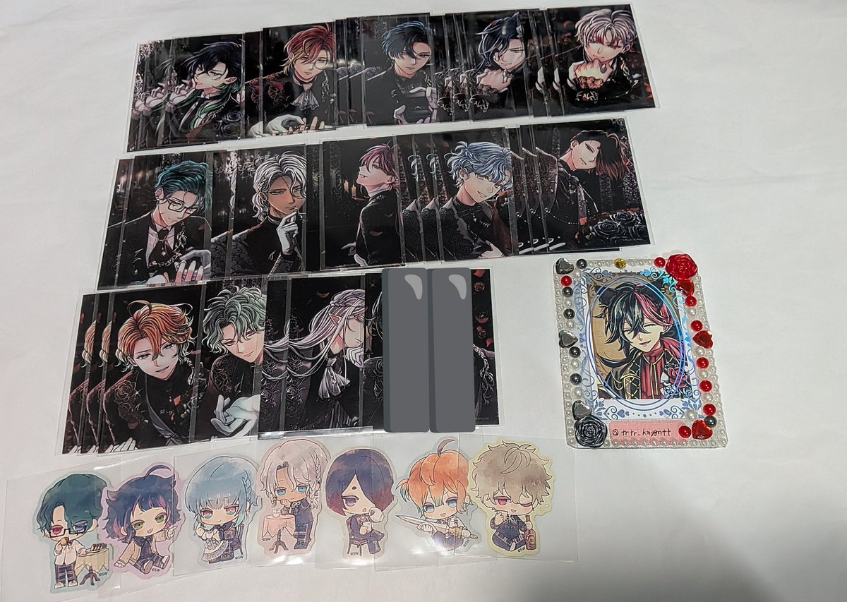 trtr_knggntt's tweet photo. 交換　あくねこ　悪魔執事と黒い猫　SSR クリアカード　ステッカー

譲:画像参照
求:ルカス
ステッカーのみベリアンハウレス(友人分)各1

郵送/ミニレター🉑
お気軽にお声がけください🌺 https://t.co/jZLLZIKHJG