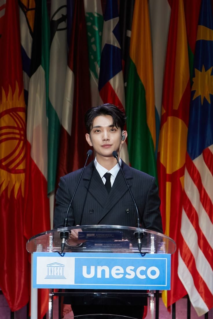 coupspore's tweet photo. โจชัว seventeen จะไปกล่าวสุนทรพจน์ที่ unesco ฝรั่งเศส
> ในวันที่ 25 มิถุนายน 69ในฐานะทูต  Youth Goodwill Ambassador ในโครงการ  Going Together  For Youth Creativity &amp; Well-Being

หลังจากที่วง #Seventeen ได้รับการแต่งตั้งให้เป็นทูต unesco เมื่อ 2 ปีที่แล้ว

#JOSHUA #조슈아 https://t.co/KgZaOReZX1