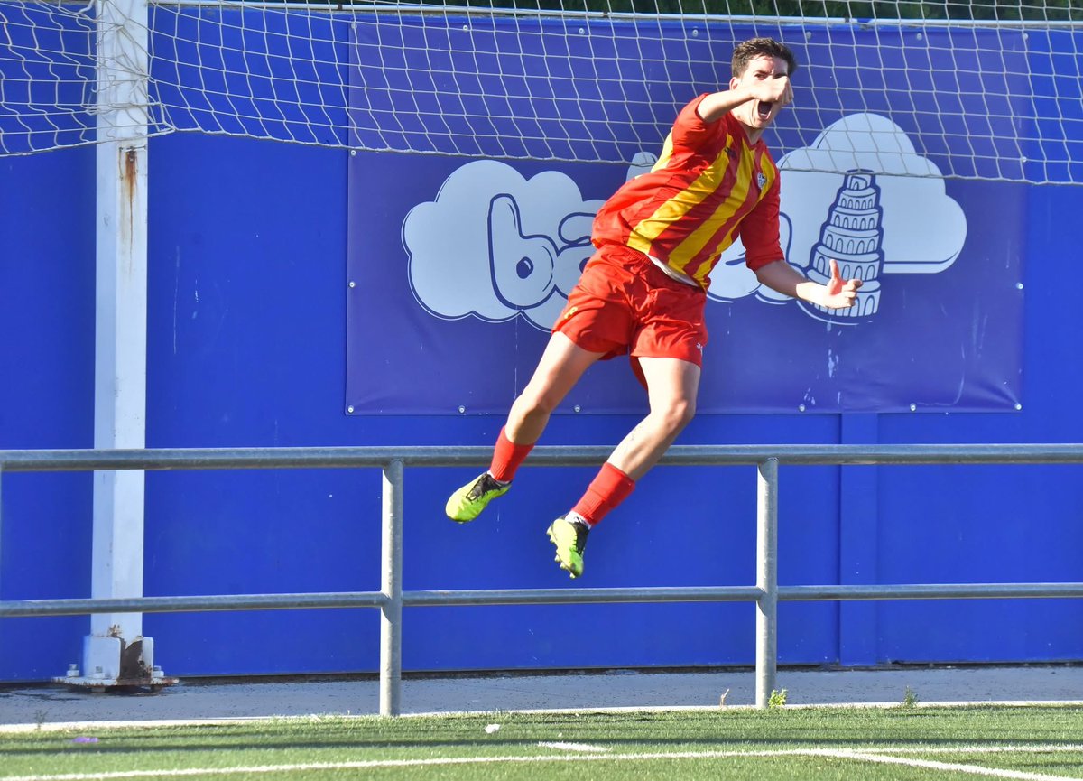 manurzcd's tweet photo. 3 temporadas y media dan para mucho.
109 partidos, 33 goles y un montón de grandes recuerdos.
Muchas gracias a todos compañeros que me habéis acompañado en este camino, a todos los integrantes del cuerpo técnico, a la directiva y a la afición.
AÚPA MORATA SIEMPRE💙🤍 https://t.co/8QE0jgJNvE
