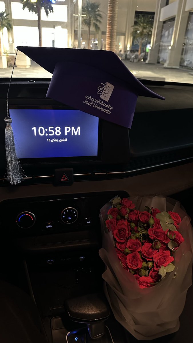 ii_lli4's tweet photo. الحمدلله 👩🏻‍🎓💜 https://t.co/YEz6NjMKnL