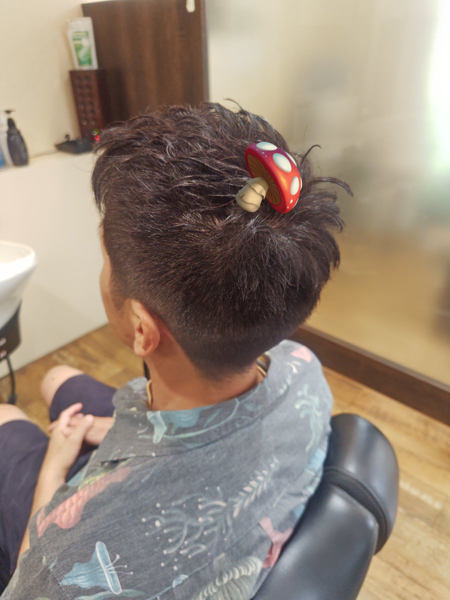 yow_junichi's tweet photo. 今日は午前中りょうさんとこでカット💇‍♂️✂️✂バリカン4ミリ

MOTHER2か🧑‍🦱🍄 https://t.co/qN0XA9jqkr