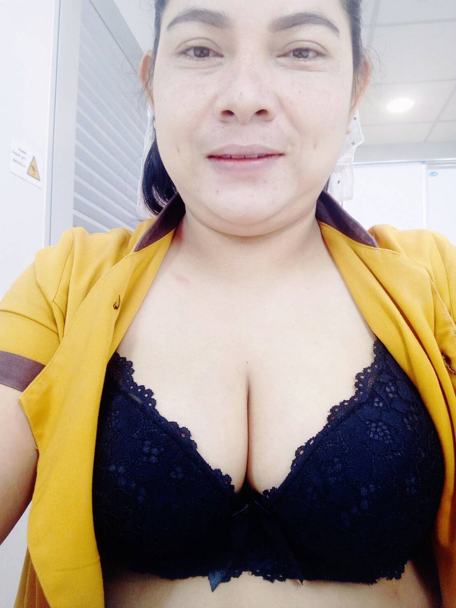 Pitchamon228835's tweet photo. ตามสัญญานะคะ เอานมเล็กๆมาฝากทุกคนแล้วนะคะ พอจะเข้าปากใครได้บ้างคะ 
♥️ ปุ้ยมีแอ็คล็อค กลุ่มลับของปุ้ยด้วยนะ 99 บาท อุดหนุนปุ้ยด้วยนะคะ 😘 #สาวใหญ่ #เงี่ยน https://t.co/ClE2NNYILP