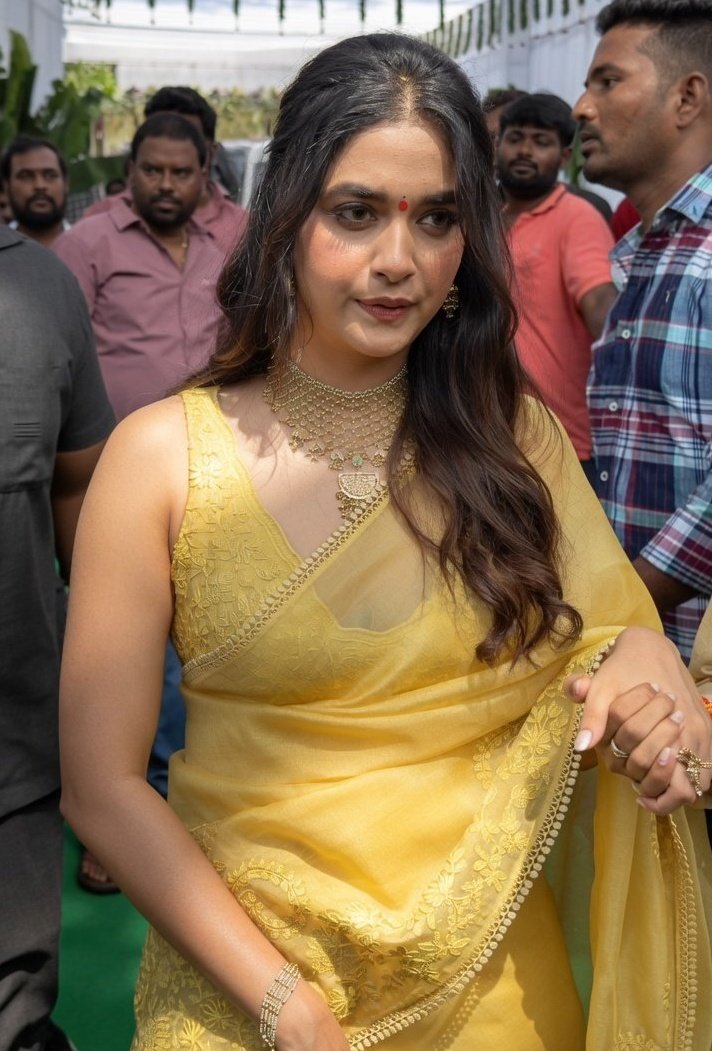 Actress_GOAT's tweet photo. Old Chubby Keerthy is back 🤤 https://t.co/9xHN3K9HWf